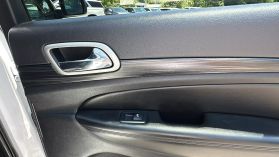 2020 Jeep Grand Cherokee - Image 24