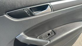 2018 Volkswagen Passat - Image 20