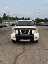 2015 Nissan Titan Crew Cab - Image 3
