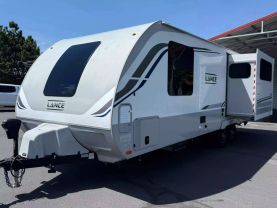 2020 LANCE 2375 - - 2375