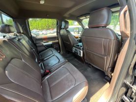 2017 Ford F250 Super Duty Crew Cab King Ranch Pickup 4d 6 3/4 Ft - Image 23