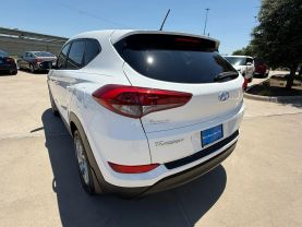 2017 HYUNDAI TUCSON SUV 4-CYL, 2.0 LITER SE SPORT UTILITY 4D