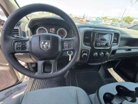 2017 RAM 1500 QUAD CAB PICKUP V8, HEMI, 5.7 LITER EXPRESS PICKUP 4D 6 1/3 FT