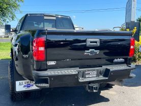 2018 Chevrolet Silverado 3500 Hd Crew Cab High Country Pickup 4d 8 Ft - Image 5