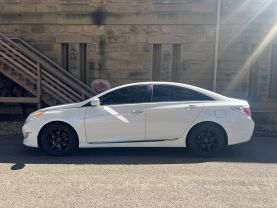 2015 HYUNDAI SONATA SEDAN 4-CYL, HYBRID, 2.4 LITER HYBRID LIMITED SEDAN 4D