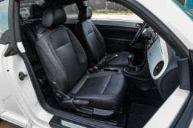 2012 Volkswagen Beetle - Image 26