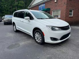 2019 CHRYSLER PACIFICA VAN V6, 3.6 LITER TOURING L MINIVAN 4D