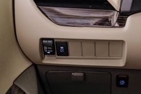 2020 TOYOTA SIENNA VAN V6, 3.5 LITER XLE MINIVAN 4D