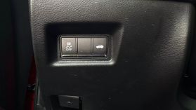 2017 Infiniti Q60 - Image 31