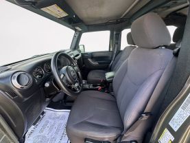 2015 Jeep Wrangler Unlimited Sport S Suv 4d - Image 9