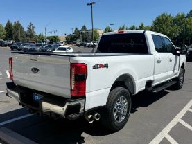 2024 FORD F350 SUPER DUTY CREW CAB PICKUP V8, HO, TURBO DIESEL, 6.7 LITER LARIAT PICKUP 4D 8 FT