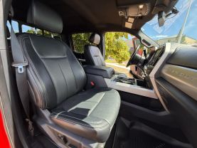 2022 FORD F350 SUPER DUTY CREW CAB PICKUP V8, TURBO DIESEL, 6.7 LITER LARIAT PICKUP 4D 8 FT