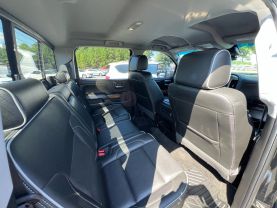 2018 Chevrolet Silverado 3500 Hd Crew Cab High Country Pickup 4d 8 Ft - Image 22
