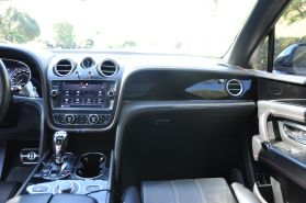 2018 BENTLEY BENTAYGA SEDAN W12, TWIN TURBO, 6.0 LITER ONYX EDITION SEDAN 4D