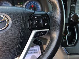 2018 TOYOTA SIENNA VAN V6, 3.5 LITER XLE MINIVAN 4D