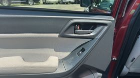 2015 Subaru Forester - Image 15
