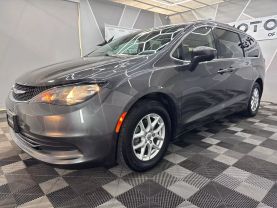 2020 CHRYSLER VOYAGER