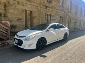 2015 HYUNDAI SONATA SEDAN 4-CYL, HYBRID, 2.4 LITER HYBRID LIMITED SEDAN 4D