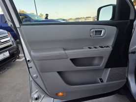 2015 Honda Pilot - Image 18
