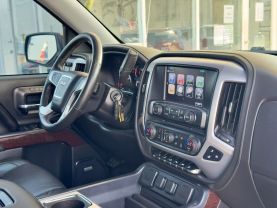 2017 GMC SIERRA 1500 CREW CAB PICKUP V8, ECOTEC3, 5.3 LITER SLT PICKUP 4D 5 3/4 FT