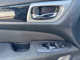 2017 NISSAN PATHFINDER SUV V6, 3.5 LITER S SPORT UTILITY 4D