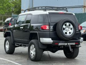 2007 TOYOTA FJ CRUISER SUV V6, 4.0 LITER SPORT UTILITY 2D