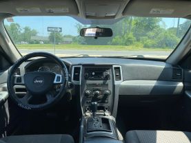 2010 Jeep Grand Cherokee - Image 14