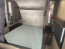2021 JAYCO JAY FLIGHT SLX RV - 264BH at T&T Repairables - used car dealership in Spencer, Indiana.