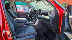 2024 Toyota Tundra Crewmax - Image 8