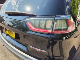 2019 JEEP CHEROKEE SUV V6, 3.2 LITER TRAILHAWK SPORT UTILITY 4D