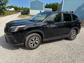 2023 SUBARU FORESTER SUV 4-CYL, 2.5 LITER PREMIUM SPORT UTILITY 4D at T&T Repairables - used car dealership in Spencer, Indiana.
