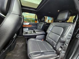 2019 Lincoln Navigatorreserve Sport Utility 4d - Image 15