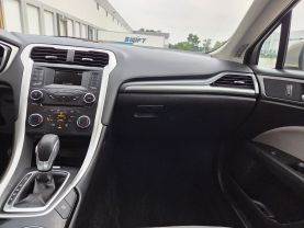 2016 Ford Fusion - Image 23