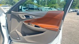 2018 Chevrolet Malibu - Image 18