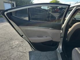 2017 HYUNDAI ELANTRA SEDAN 4-CYL, 2.0 LITER SE SEDAN 4D