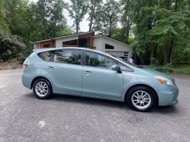 2014 TOYOTA PRIUS V WAGON 4-CYL, HYBRID, 1.8 LITER FIVE WAGON 4D