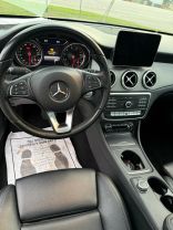 2019 MERCEDES-BENZ CLA