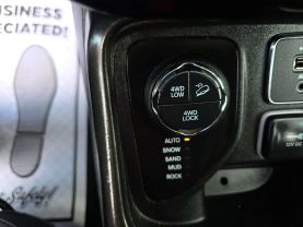 2019 JEEP COMPASS SUV 4-CYL, MULTIAIR, PZEV, 2.4 LITER TRAILHAWK SPORT UTILITY 4D