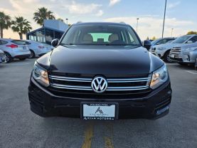 2017 Volkswagen Tiguan - Image 2