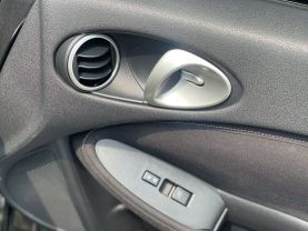 2011 Nissan 370z - Image 25