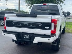 2017 Ford F250 Super Duty Crew Cab Platinum Pickup 4d 6 3/4 Ft - Image 6