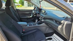 2025 Nissan Sentra - Image 8
