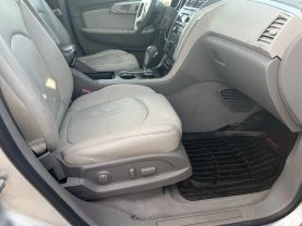 2011 CHEVROLET TRAVERSE SUV V6, 3.6 LITER LT SPORT UTILITY 4D