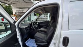 2016 Ram Promaster City Tradesman Cargo Van 4d - Image 9