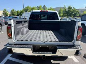 2017 GMC SIERRA 1500 CREW CAB PICKUP V8, ECOTEC3, 5.3 LITER SLT PICKUP 4D 6 1/2 FT