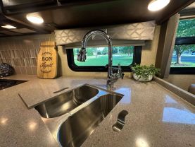 Used 2019 THOR MOTOR COACH WINDSPORT - - 29M - LA Auto Star located in Virginia Beach, VA