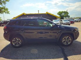 2019 JEEP CHEROKEE SUV V6, 3.2 LITER TRAILHAWK SPORT UTILITY 4D