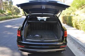 2018 BENTLEY BENTAYGA SEDAN W12, TWIN TURBO, 6.0 LITER ONYX EDITION SEDAN 4D