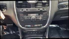 2014 Chrysler Town & Country S Minivan 4d - Image 15