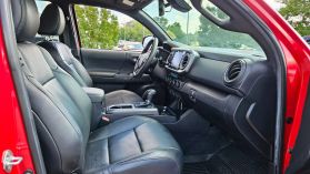 2023 Toyota Tacoma Double Cab - Image 8